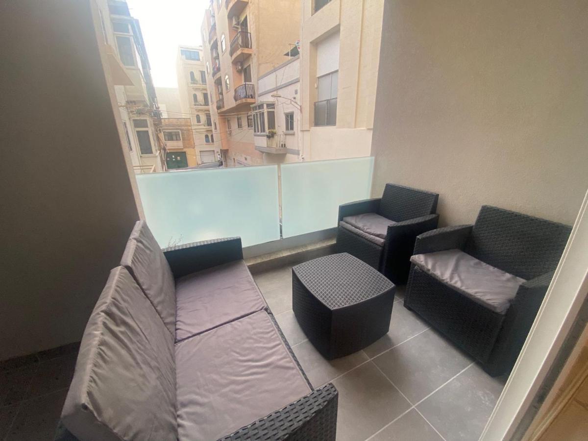 Sliema Centrally Located Apt Exterior foto